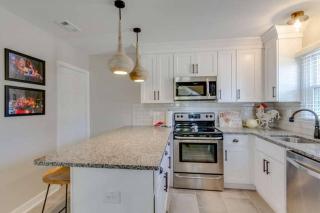 Steps from Hillsboro Village, Downtown 9 mins away - 7