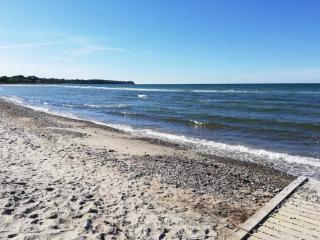 6 person holiday home in Dronningmølle-By Traum - 2