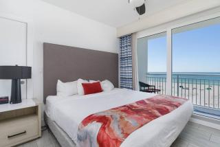 Luxuriate at the Beachfront with huge private deck - 2