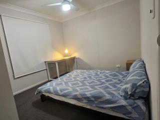 Harristown Modern Retreat - Family & Group Friendly - 4