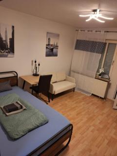 Kleines Appartement mit Terasse - Karlsruhe - 1