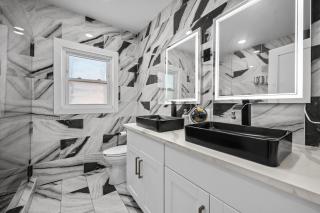 Quirky & Stylish 4BR with Saltwater Pool - Sleeps 14 - 2