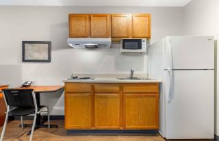 Studio 6 Extended Stay Fort Myers FL - 8