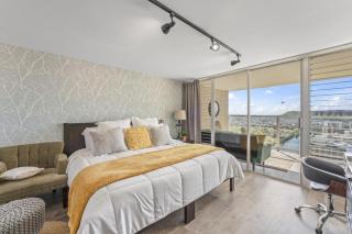 Ocean views upgraded modern studio by HOC Realty - 3