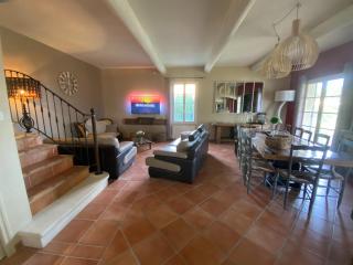 Farmhouse with swimming pool in Provence - 3
