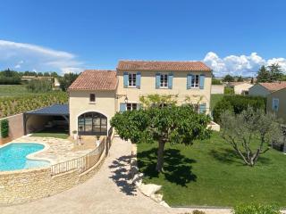 Farmhouse with swimming pool in Provence - 4