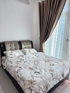 RJ Prima (UMT, UniSZA, Spacious, Beach + Netflix) - 5
