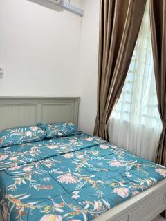 RJ Prima (UMT, UniSZA, Spacious, Beach + Netflix) - 6