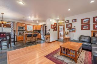 Lake Retreat House - 4