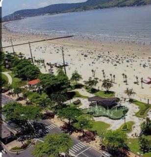 Lindo apto frente mar em região privilegiada de Santos - 1