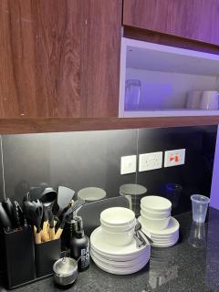 Quirs Cozy Corner BnB - 6