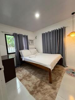 2BR spacious 300mbps 4 minutes walk to the beach - 0