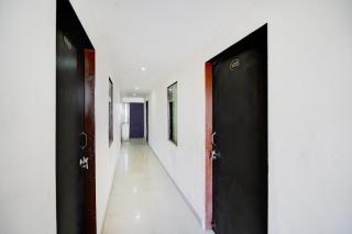 HOTEL O HOLIDAYS INN - 9
