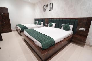 Hotel Hari Kripa Dham Near Prem Mandir - 9