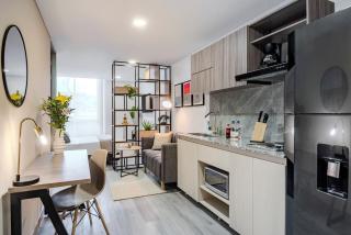 Modern & Cozy Loft close 93 Park 8 - 6