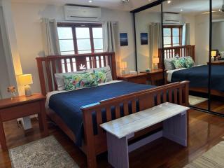 Queenslander leafy Whitfield - 1