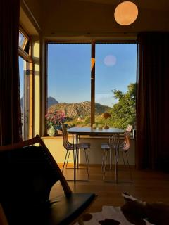 Modern Tinyhouse With Views Over Skrova Harbour - 2