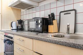 Ideal for Longterm Stays, 2 Bedroom Apartment for 5P - 8