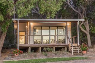SilverSprings Spa Retreat Pet Friendly Cottages and Glampings - 3