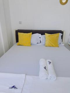 TamuTides Studio Cozy and Work -Friendly Stay in Nyali - 9