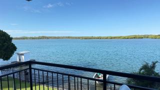 Maroochydore Riverfront Apartment - 7