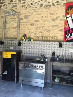 The Rhone Retreat - 6