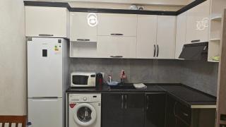Spacious 3-Room Apt - 2