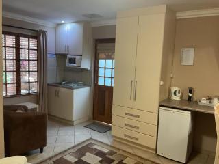 Dobbs Lodge - 2