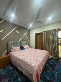 Doha Emporium B-17 multi garden Islamabad - 7