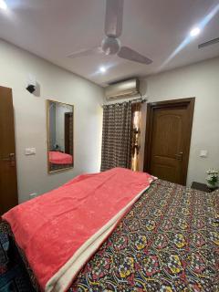 Doha Emporium B-17 multi garden Islamabad - 4