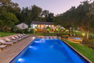 Tropical Retreat Private Pool and Beach Access - 0