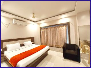 HOTEL HOME # TOWN Near Jagannath Temple - Sea Beach - Fully Air conditioned & Spacious Luxuary Rooms - Free Wifi & Parking Facilitie - 5