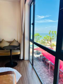 SUN HOTeL - - 2