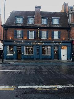 Stylish Ensuit Studios in the Heart of Vibrant Totting 1 Min to Tube - 9