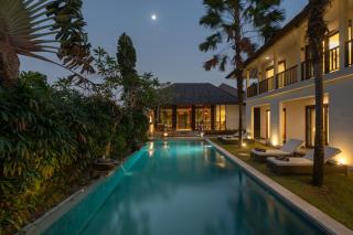 Tropical 4BR Oasis in the Heart of Canggu, Villa Mundano - 9