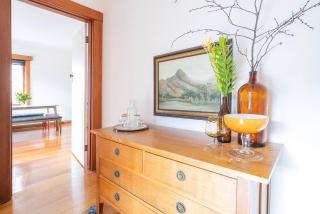 'Braelands by the Beach' Sun-kissed Sandy Bay Escape - 1