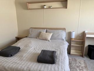 Oyster Etchingham SEAVIEW - 5