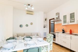 4 Bd in the Majestic Domus Aurea - 3