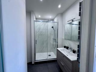 GRAND STUDIO RENOVE A CANNES IDEAL VACANCES et CONGRES - MER A PIED! - 9