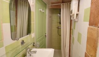 Atypical 90 m2 duplex between sea and mountain - 2