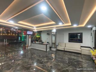 Shree Siddhi Vinayak Hotel & Restaurant - 2