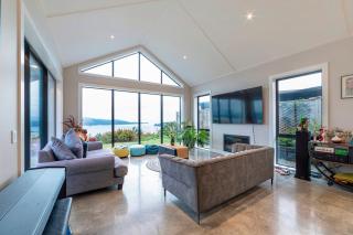 Luxury Stay with Amazing Views - 8