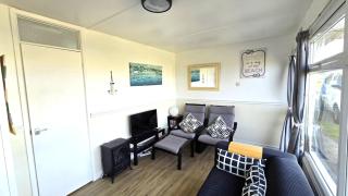 Chalet 150, Perran Sands - 4