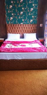 Mezbaan guest house - 4