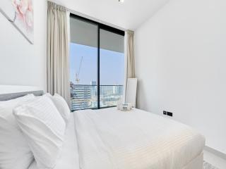 FAM Living Minimalist 1BR Gem in Binghatti Amber - 3