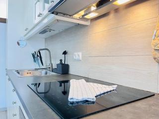 Penthouse on the Ocean by Alquiler de Sueno - 6