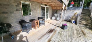 Bright comfortable guest suite close to both swimming, nature and city - 5