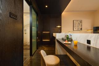 Floral Luxury Wuhu Lake Art Hotel - 3