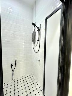 Azzahra Sawah Homestay Unit A - 8