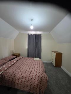 Stay Near Colchester twn centre4 - 2
